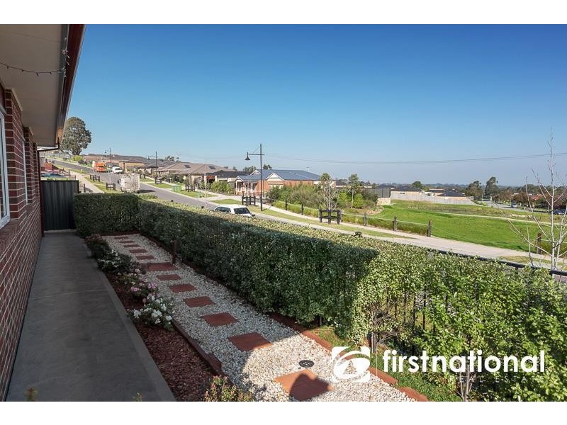 17 Windermere Boulevard, Pakenham VIC 3810