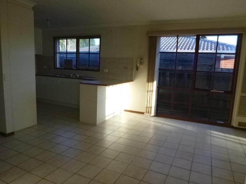 34 Coolong Avenue, Berwick VIC 3806