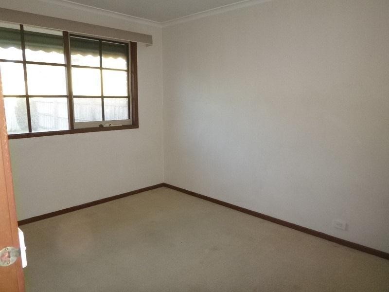 34 Coolong Avenue, Berwick VIC 3806