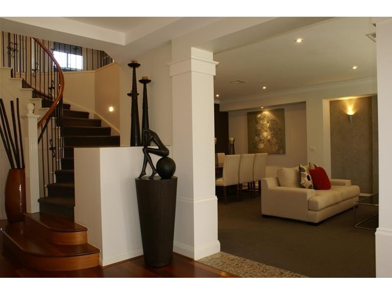 13 Ridgemont Drive, Berwick VIC 3806