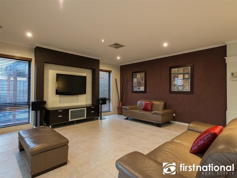 13 Ridgemont Drive, Berwick VIC 3806