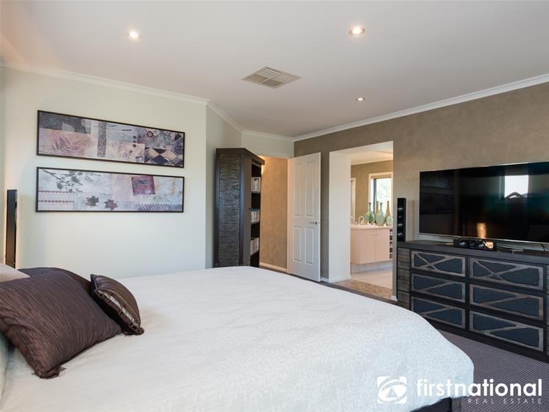 13 Ridgemont Drive, Berwick VIC 3806