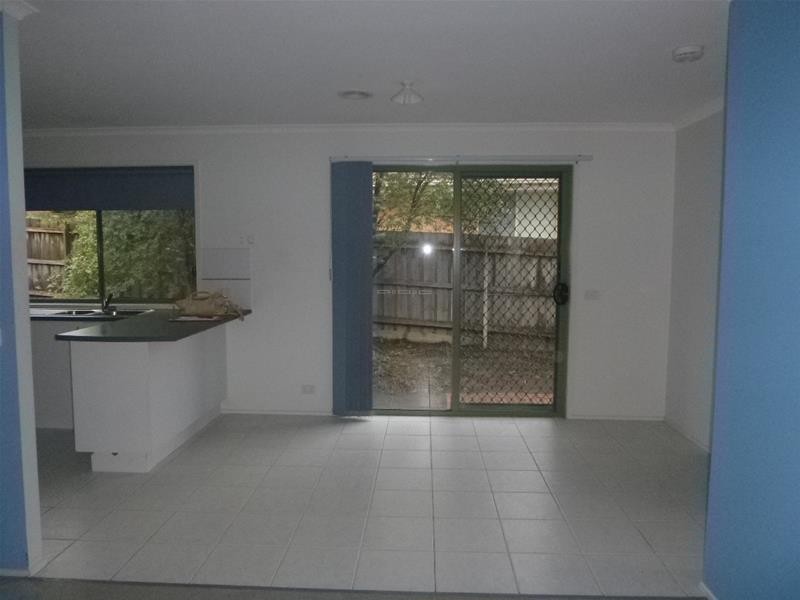 82 Lakeview Drive, Narre Warren South VIC 3805