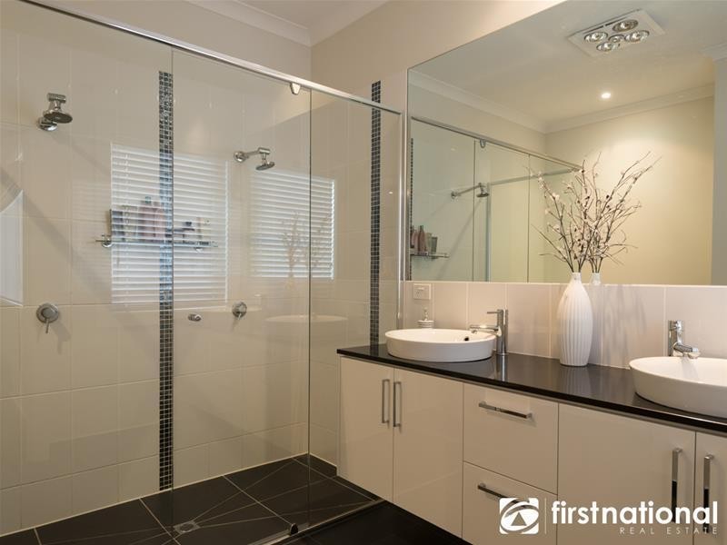 5 Yaldara Drive, Berwick VIC 3806