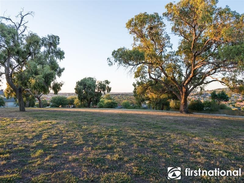 5 Yaldara Drive, Berwick VIC 3806