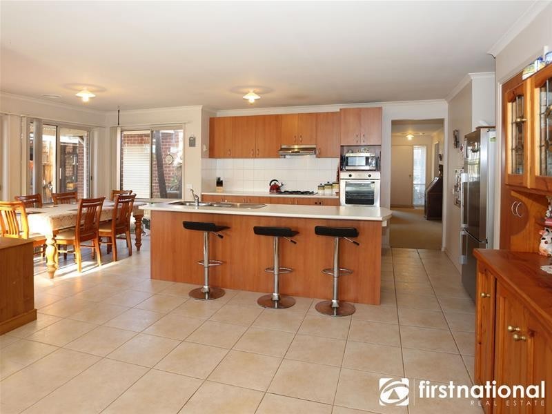 17 Freeman Drive, Pakenham VIC 3810