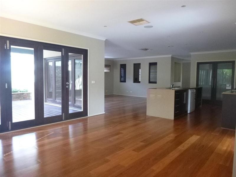 24 Chase Boulevard, Berwick VIC 3806