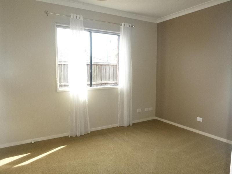 24 Chase Boulevard, Berwick VIC 3806