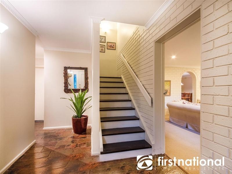 42 Outlook Drive, Berwick VIC 3806