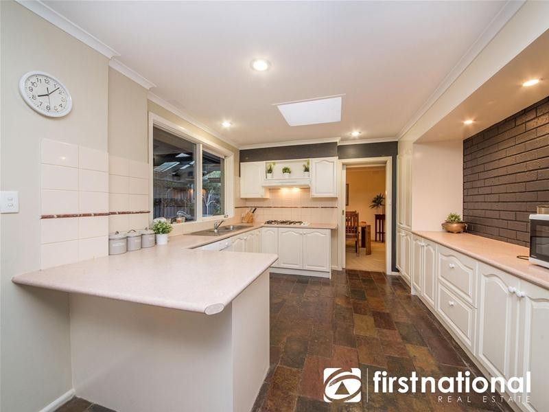 42 Outlook Drive, Berwick VIC 3806