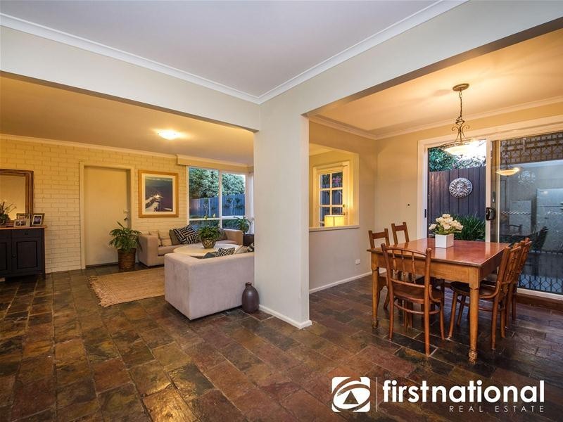 42 Outlook Drive, Berwick VIC 3806