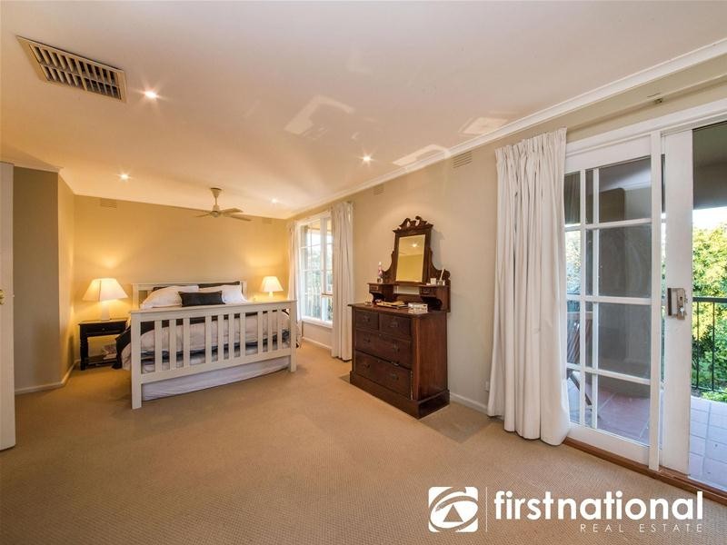 42 Outlook Drive, Berwick VIC 3806