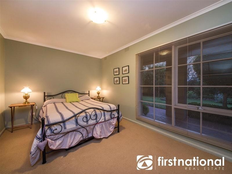 42 Outlook Drive, Berwick VIC 3806