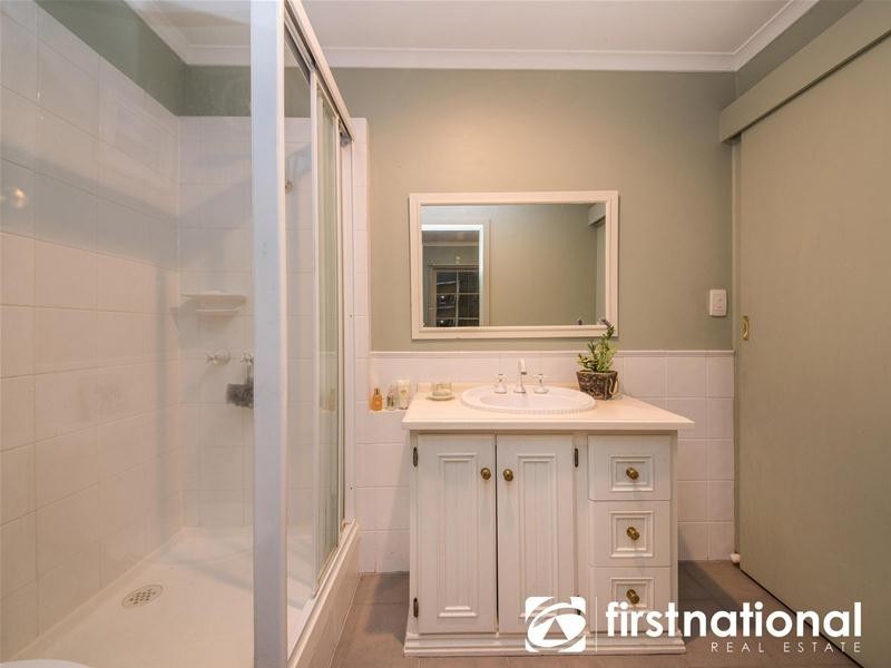 42 Outlook Drive, Berwick VIC 3806