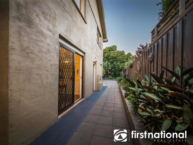 42 Outlook Drive, Berwick VIC 3806