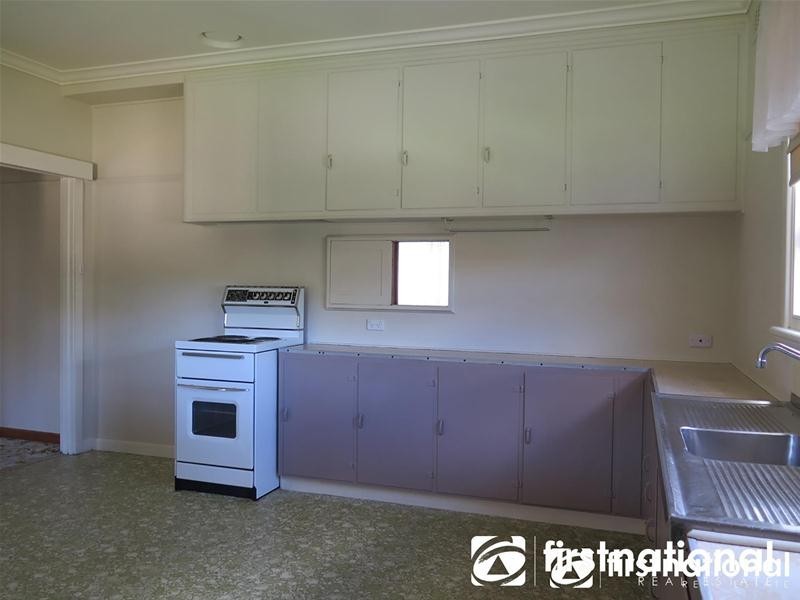 4 Henty Street, Pakenham VIC 3810