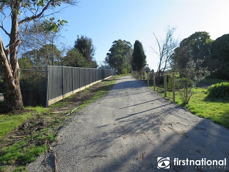 2/22 Nylander Road, Bunyip VIC 3815