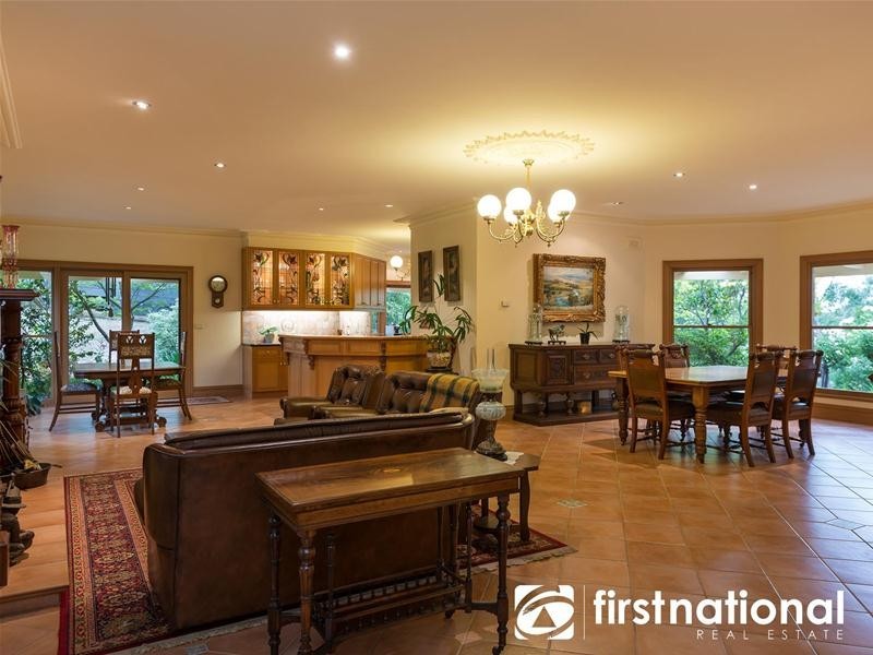 130 Whiteside  Road, Officer VIC 3809