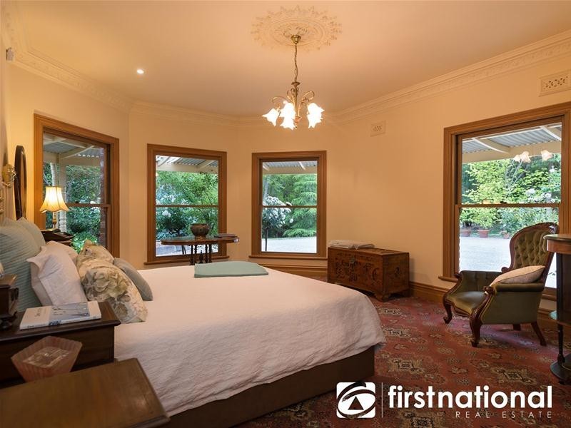 130 Whiteside  Road, Officer VIC 3809