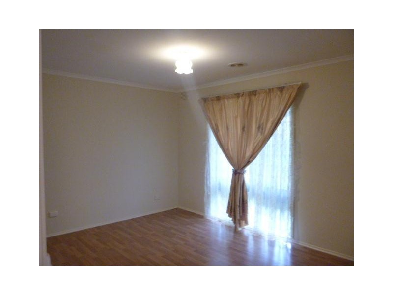 26 Meadow Wood Walk, Narre Warren VIC 3805