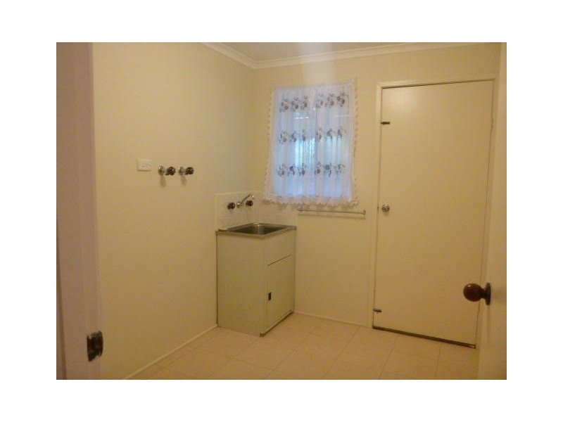 26 Meadow Wood Walk, Narre Warren VIC 3805