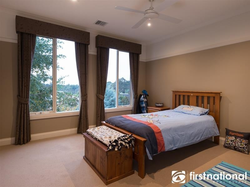 32 Salisbury Road, Beaconsfield Upper VIC 3808