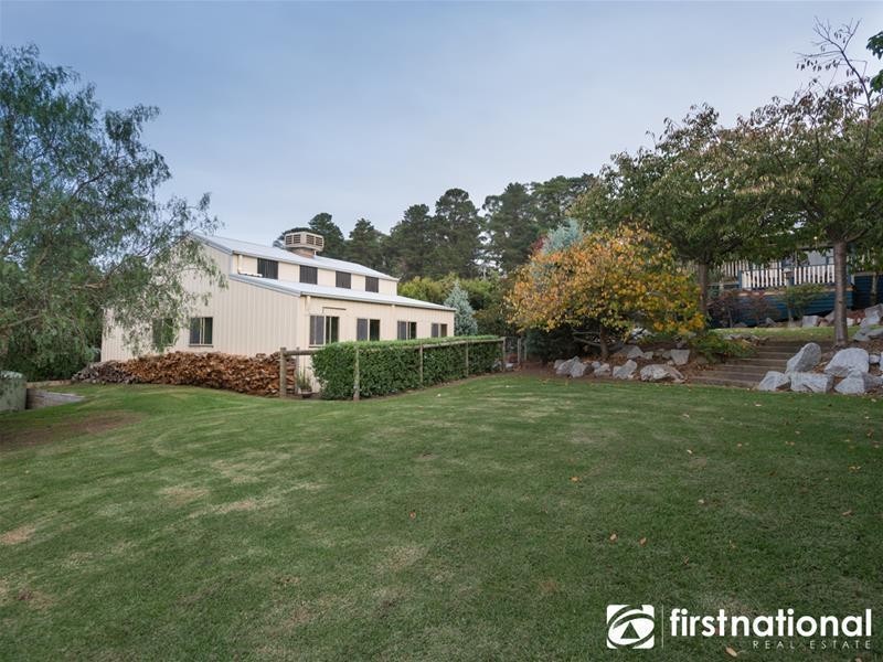 32 Salisbury Road, Beaconsfield Upper VIC 3808