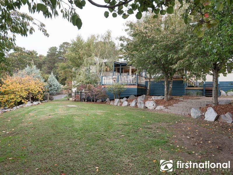 32 Salisbury Road, Beaconsfield Upper VIC 3808