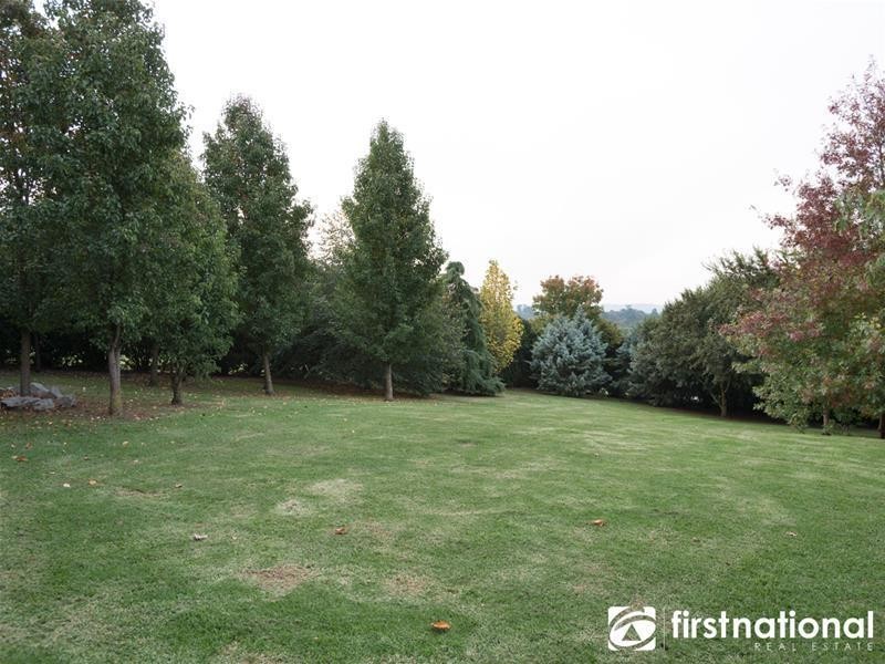 32 Salisbury Road, Beaconsfield Upper VIC 3808