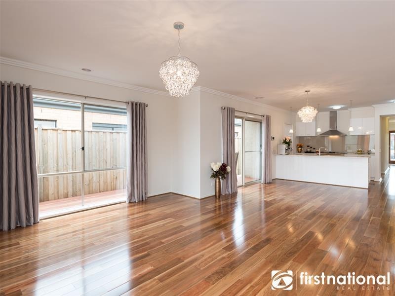 41 Riverstone Boulevard, Berwick VIC 3806