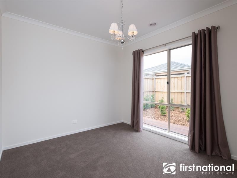 41 Riverstone Boulevard, Berwick VIC 3806