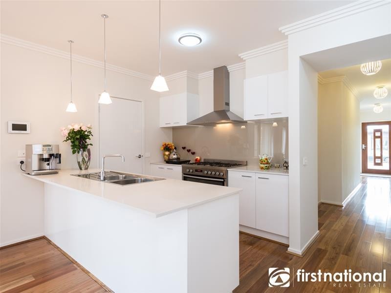 41 Riverstone Boulevard, Berwick VIC 3806