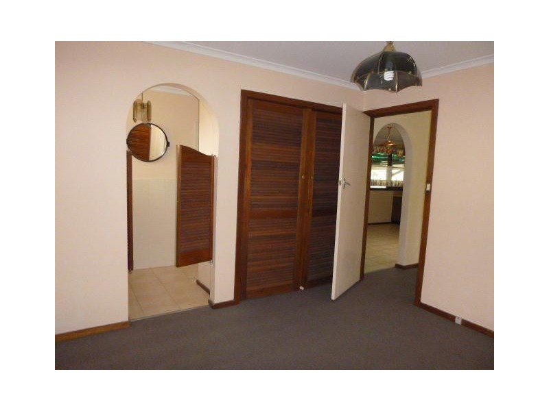 69 Valley Fair Drive, Narre Warren VIC 3805