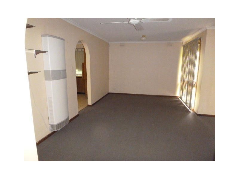 69 Valley Fair Drive, Narre Warren VIC 3805