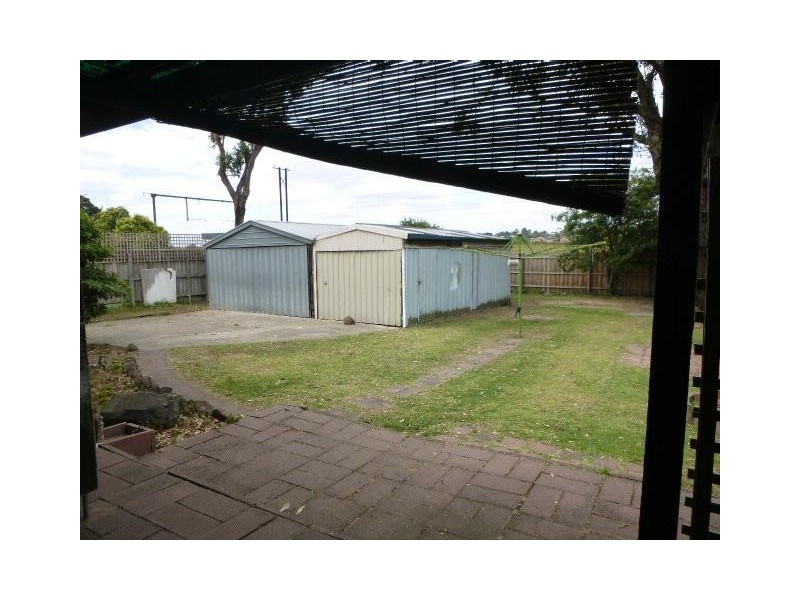 69 Valley Fair Drive, Narre Warren VIC 3805