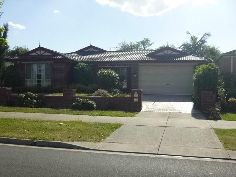 53 The Promenade, Narre Warren South VIC 3805