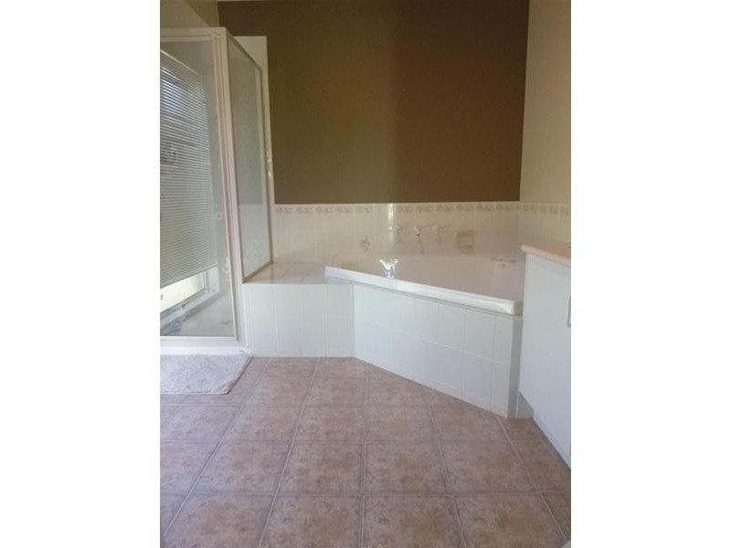 53 The Promenade, Narre Warren South VIC 3805