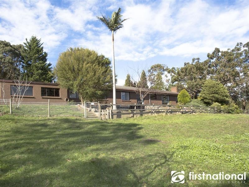 155 Gordon Road, Pakenham Upper VIC 3810