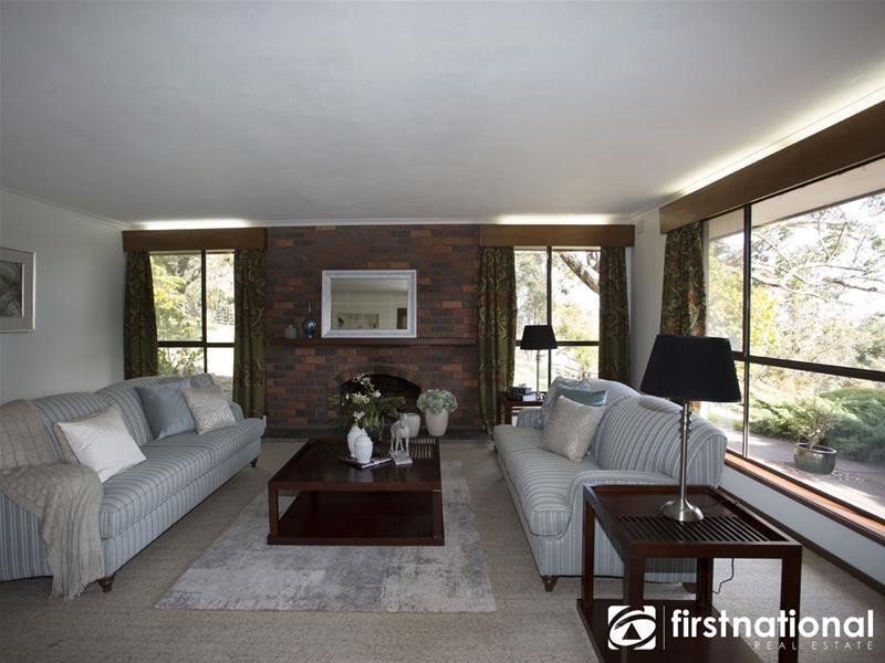 155 Gordon Road, Pakenham Upper VIC 3810