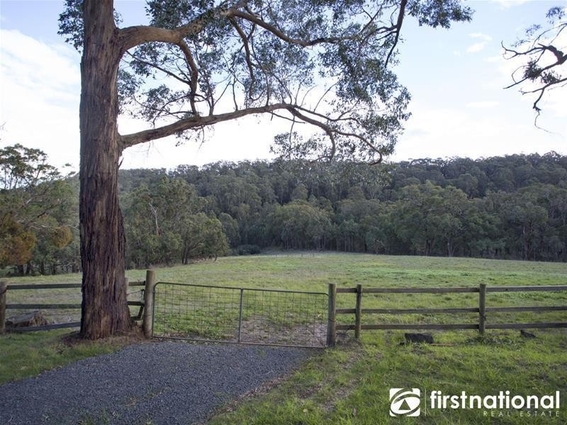 155 Gordon Road, Pakenham Upper VIC 3810