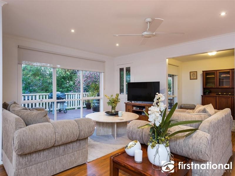 4 Avebury Drive, Berwick VIC 3806