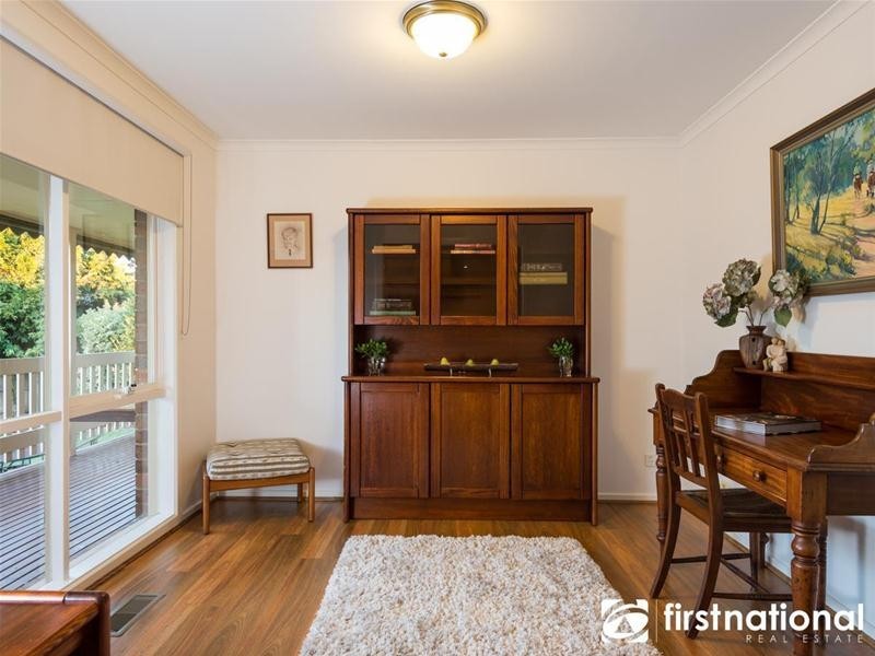 4 Avebury Drive, Berwick VIC 3806