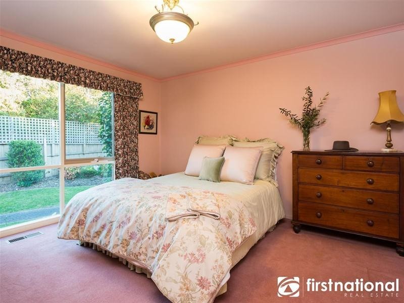 4 Avebury Drive, Berwick VIC 3806