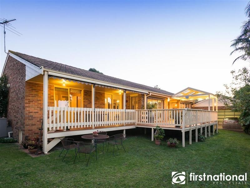 4 Avebury Drive, Berwick VIC 3806