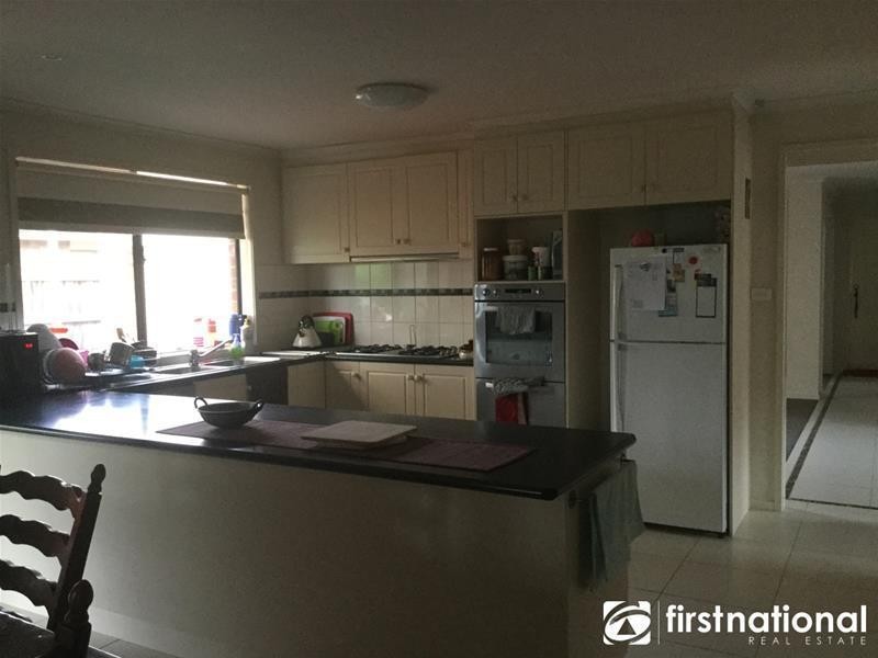 92 Skyline Way, Berwick VIC 3806