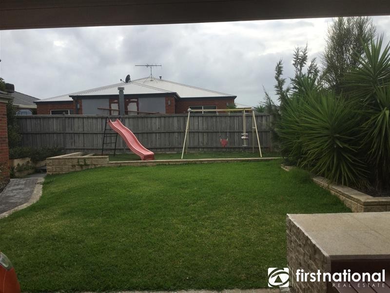 92 Skyline Way, Berwick VIC 3806