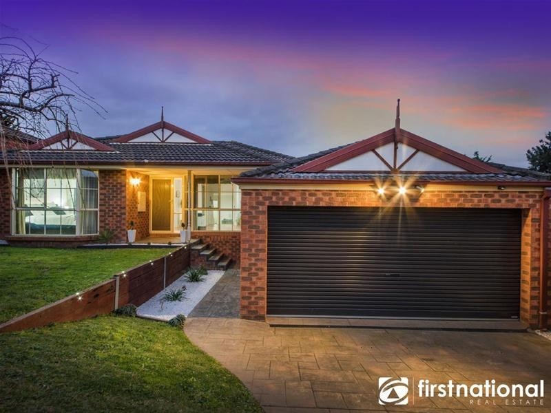 126 Earlsfield Drive, Berwick VIC 3806