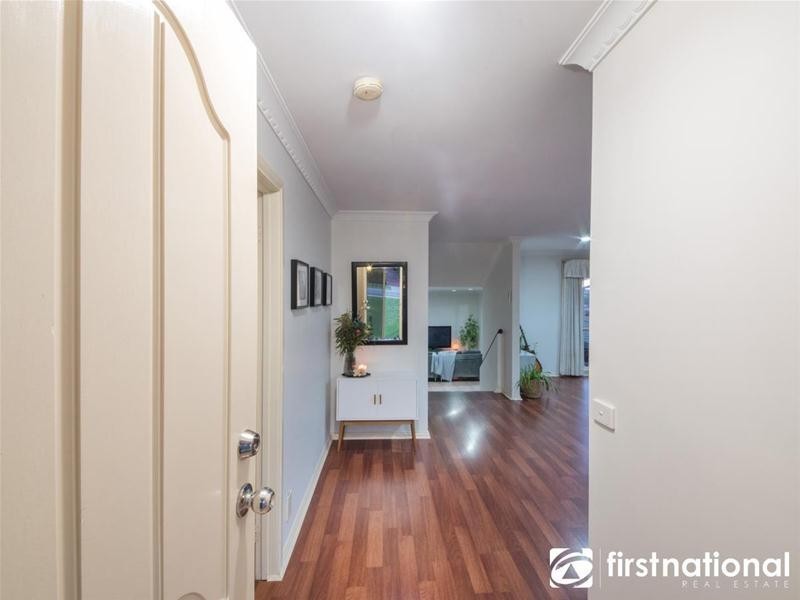 126 Earlsfield Drive, Berwick VIC 3806