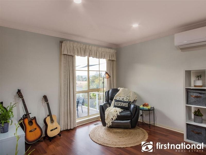 126 Earlsfield Drive, Berwick VIC 3806