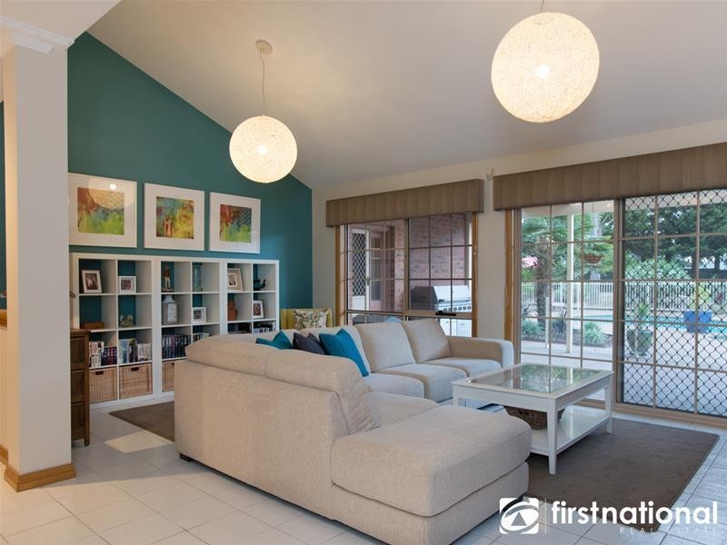 5 Fontaine Terrace, Narre Warren North VIC 3804